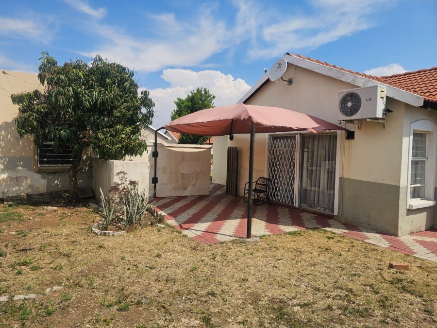 2 Bedroom Property for Sale in Brits North West